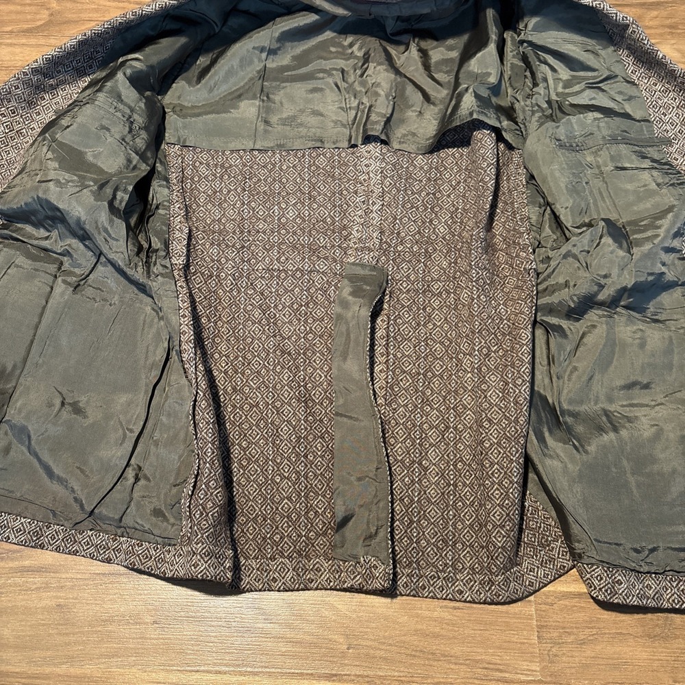 Blazer Diamond Pattern Medium - Picture 3 of 11